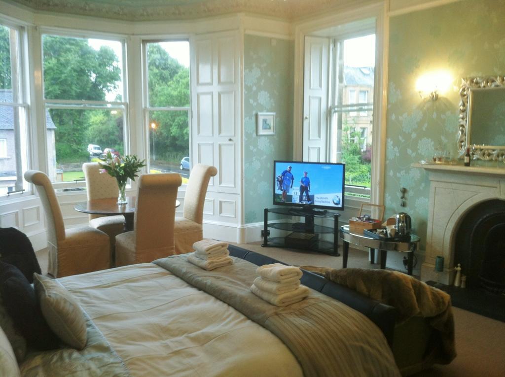 Bed and Breakfast Wilton Road Единбург Номер фото